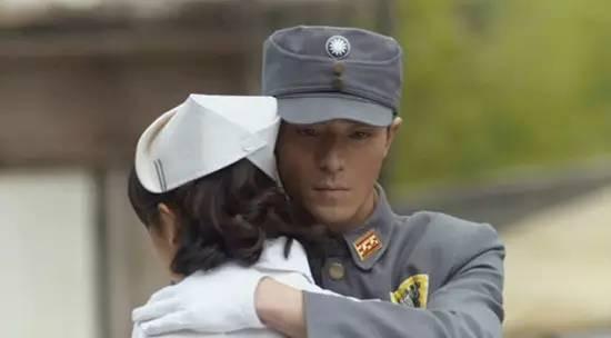 《太阳的后裔》里的撩妹方法都是霍建华玩过的 