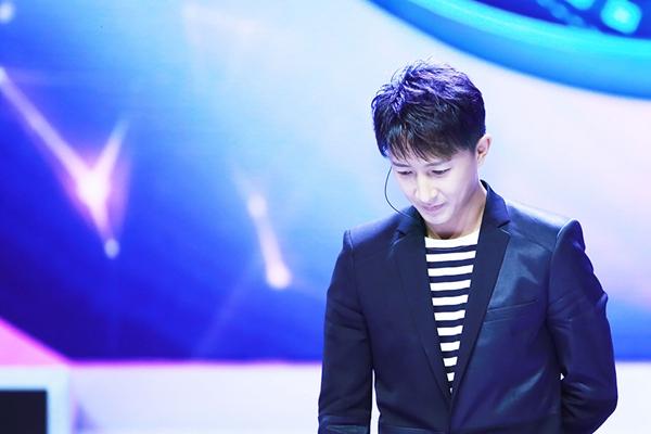 《看见声音》韩庚来辩音 搜查队获封“忽悠团”