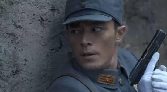 《太阳的后裔》里的撩妹方法都是霍建华玩过的 