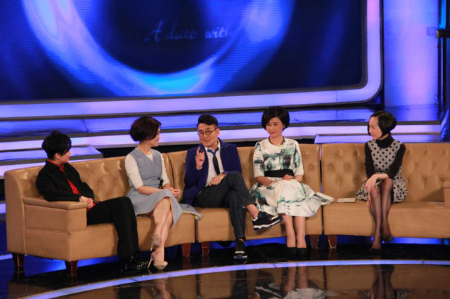 鲁豫窦文涛约定：二十年后还单身就在一起