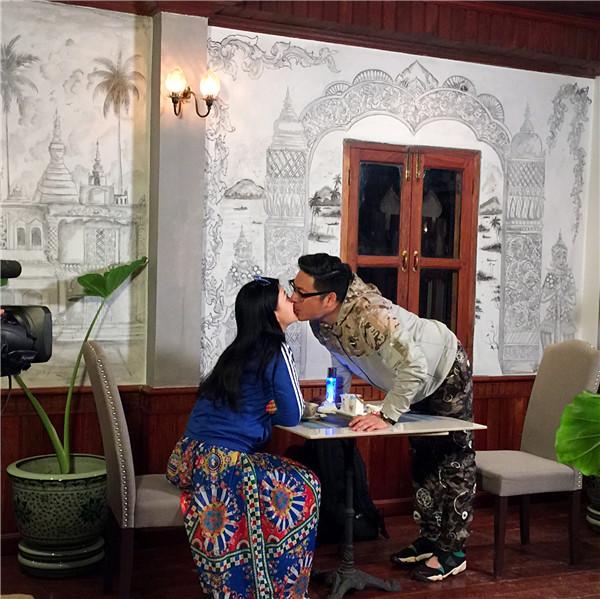 王岳伦表白李湘遭吐槽：吃药了吗？