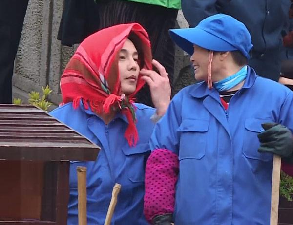 尹正变身“最美保洁阿姨” 看呆观众网友