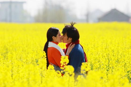 《姐妹兄弟》冯雷找初恋感觉 亲密戏有尴尬