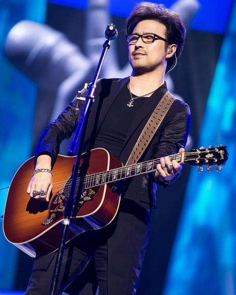 《歌手4》总决赛帮唱阵容公布 林俊杰阿肯加盟