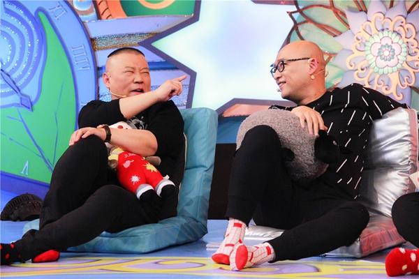 哈韩老妈参与小学生世纪骂战 绝望奶爸几近哭瞎