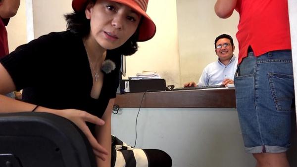 《花样姐姐》雪姨手机护照国外丢失 惊动警察局