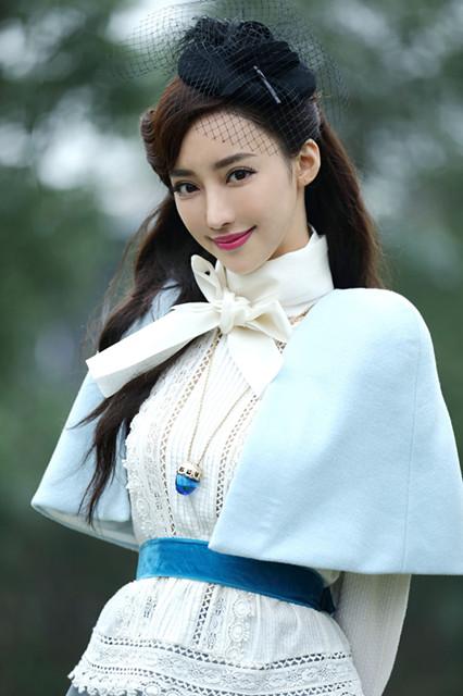 《重生》热播 刘凡菲演反派纪颖遭刷屏“谩骂”