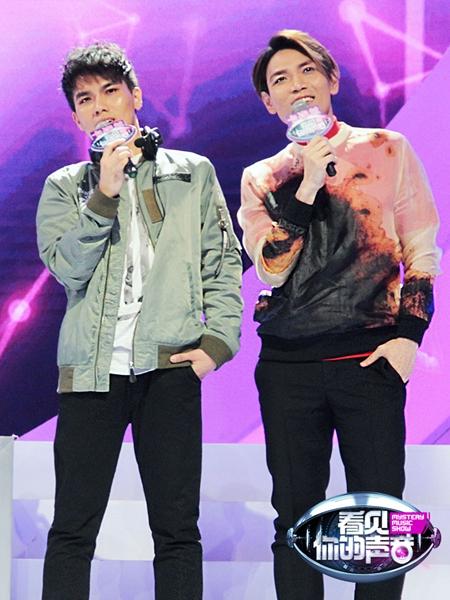 《看见你的声音》惊现真假杨宗纬 引得尖叫连连