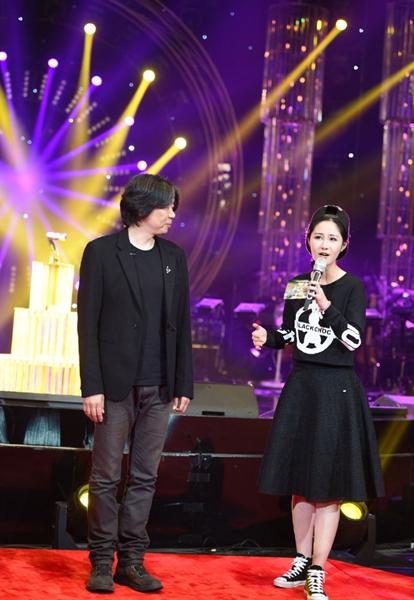 《歌手》决赛联排：老狼未登台 李玟夺冠呼声高