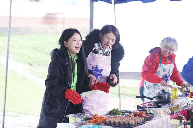 袁咏仪作弊频偷菜 逼急李湘：先把你的事干好！