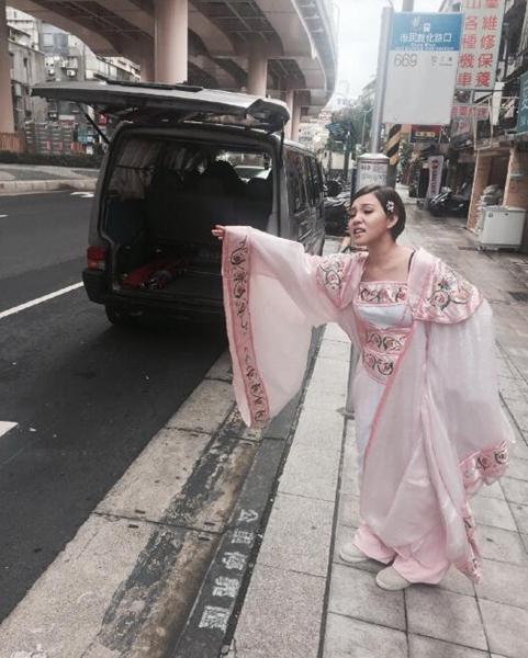 谢依霖：盛一伦激起了我的保护欲 他太瘦了