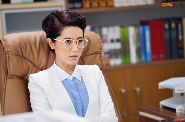 《旋风》校园三人组 曾黎钱枫潘斌龙演奇葩教师