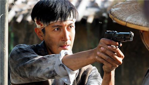 《黎明之战》热播 特工张鲁一“撩妹”指数爆棚