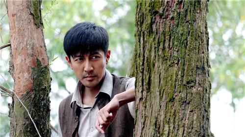 《黎明之战》热播 特工张鲁一“撩妹”指数爆棚