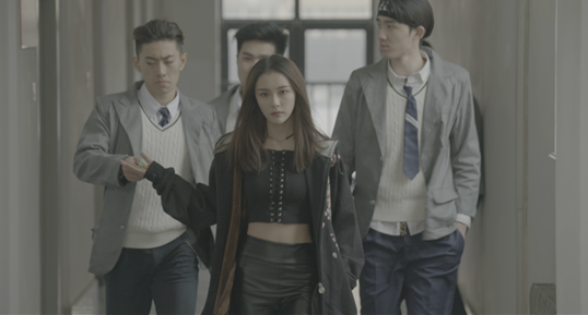 百变新人实力来袭 刘倩妤演绎双面校花