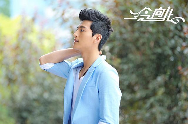 《一念向北》开播 张峻宁颠覆角色暖萌来袭