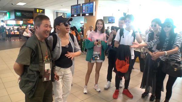 大写的尴尬：粉丝合影 宋丹丹被错认“冰冰” 