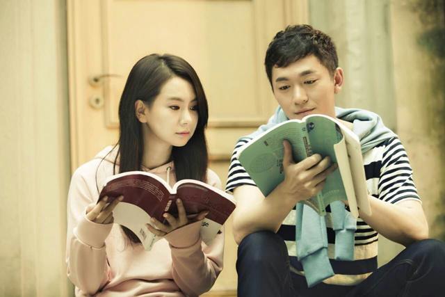 朱泳腾“零压力”牵手戚薇  共谱青春校园恋歌