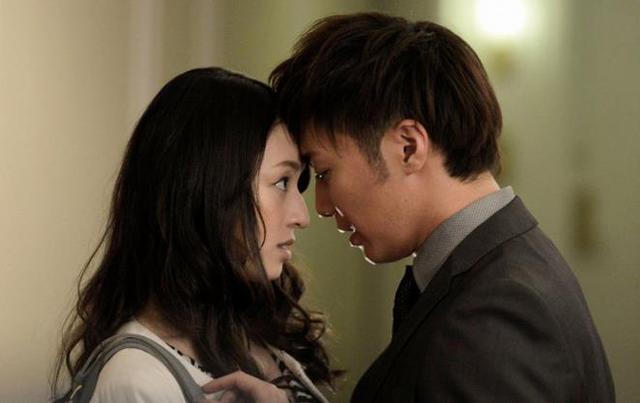 栗山千明出轨深夜剧首播 大尺度戏份获不俗收视