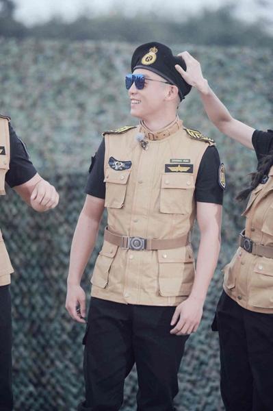 《跑男4》郑恺推理能力满分 献唱经典名曲获赞