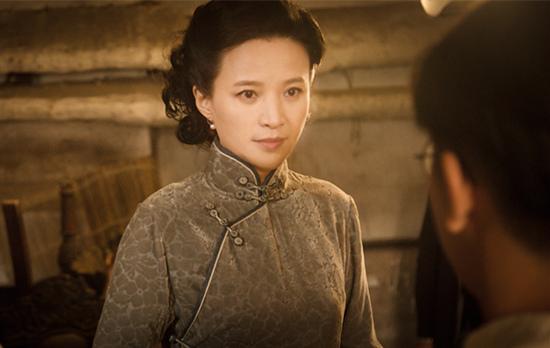 《父亲的身份》央一热播 李煜深陷情感漩涡