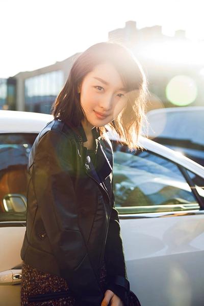 周冬雨：一个能把萌大叔感染成幼稚小孩的女生