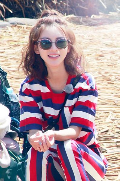 大写的暖心：金晨再展舞姿缓解众人焦虑