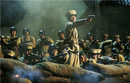  《金水桥边》热播  李乃文展“五觉”技能