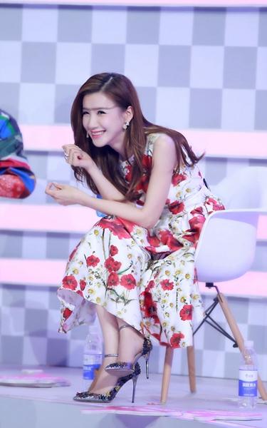 搜音团惊现”一字眉” 徐立偶像包袱掉一地