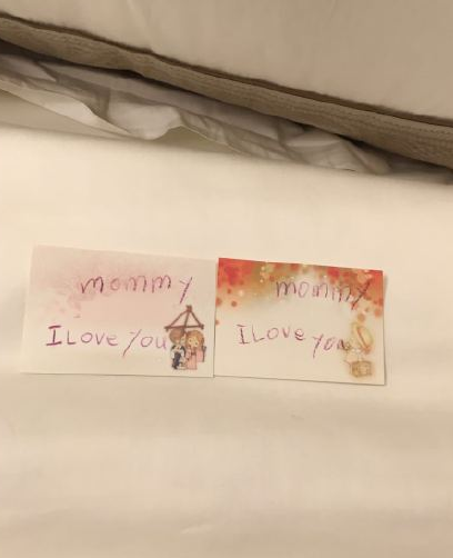 小四月实力“坑”妈 赵薇待遇不如老公很吃醋