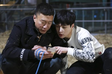 邓超和鹿晗组父子CP只是为了蹭热度？