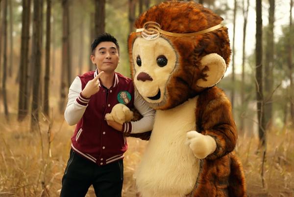 陈龙《疯狂的丛林》鬼马暖萌  隔空示爱章龄之