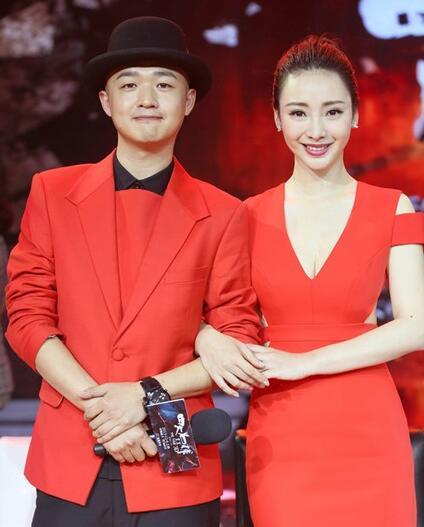 柳岩称和包贝尔见面不尴尬：还是好朋友