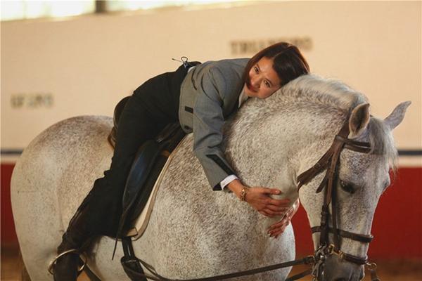 张智霖与妻子互换角色 变身金句达人