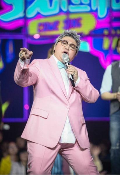 韩红变身段子手成气氛担当 韩涵组合cp“出道”