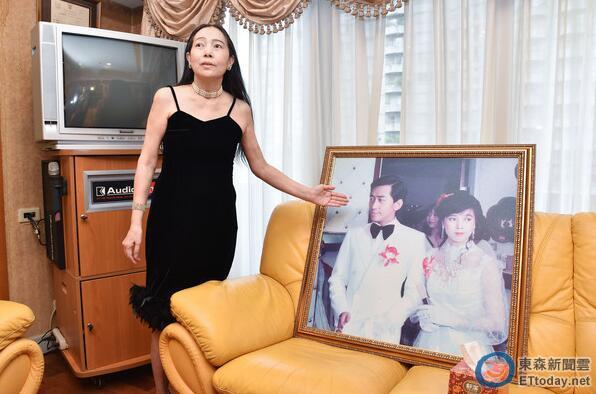 富婆许纯美5婚5离 发毒誓：再交男友不得好死