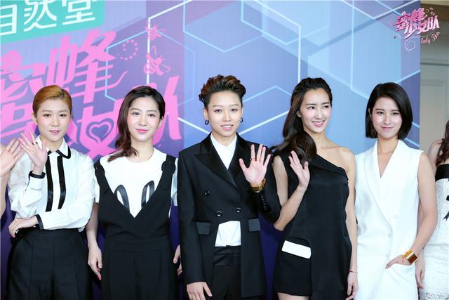 高圆圆亮相 吴奇隆谢霆锋另类诠释《匆匆那年》