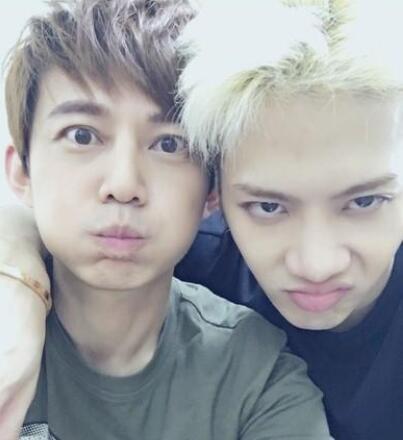 撒贝宁家庭地位首度曝光 撒白甜你也有今天