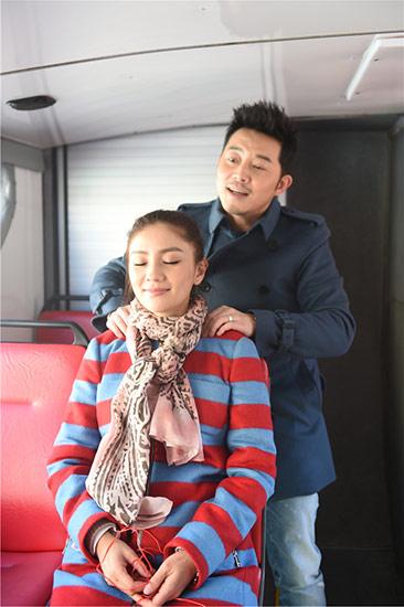 《有你》沙溢为胡可按摩 唱TFboys歌曲伴奏