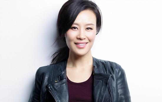 《是！尚先生》邬君梅：戏内冷魔戏外正萌量