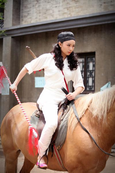 高叶主演“民国刀马旦” 为《李三枪》苦练花枪