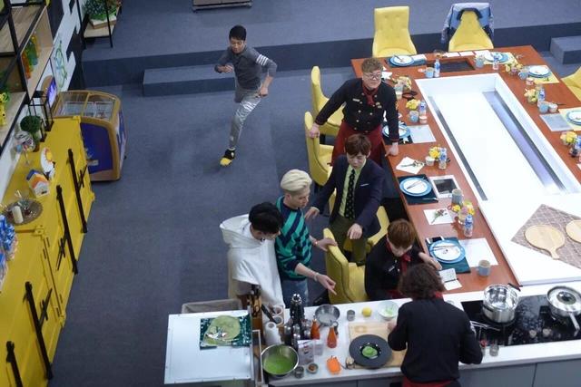 撒贝宁家庭地位首度曝光 撒白甜你也有今天