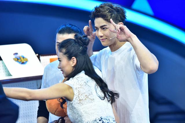 《拜托拿稳》叶祖新遭猪队友 汪东城被叫小鲜肉