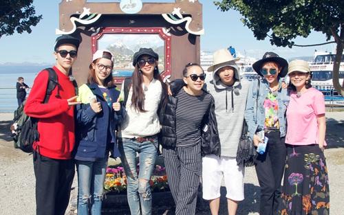 金晨南极“一字马”跳海气氛担当逗趣可爱