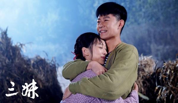 “拼命三妹”练束梅    零下十度无替身跳河