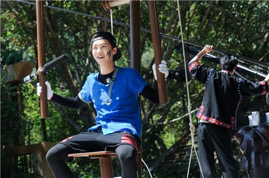 鹿晗跑男夺勇士称号 “傻狍子”暴风成长获连胜