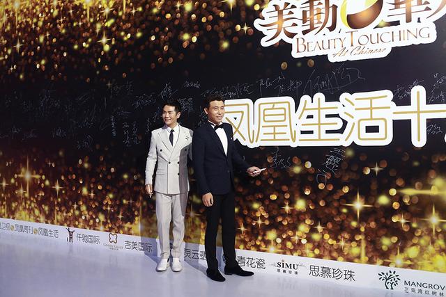 张晓龙获“最具实力演员奖” 网友:实至名归