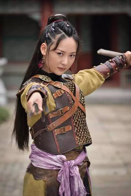 抗日剧《玉海棠》热播 杨舒诠释高冷护墓女郎