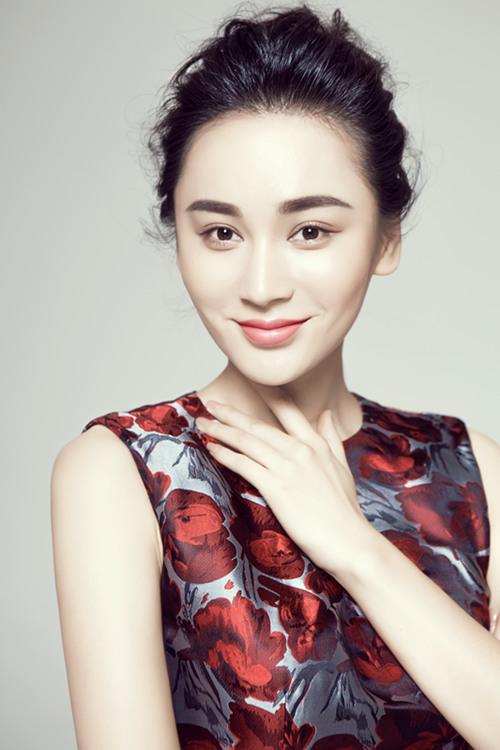 《彭德怀元帅》热播 王艺嘉小角色写革命大爱