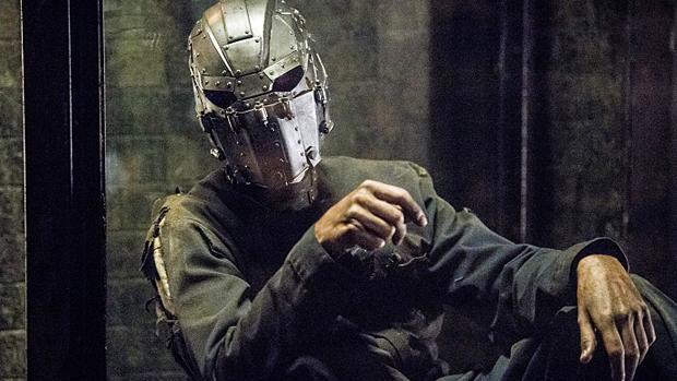 《闪电侠》第二季结尾神秘人揭秘 新季10月回归